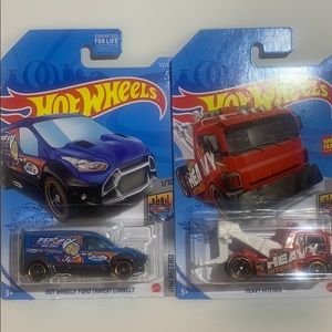 Hot Wheels Metro bundle Heavy Hitcher&Ford Transit